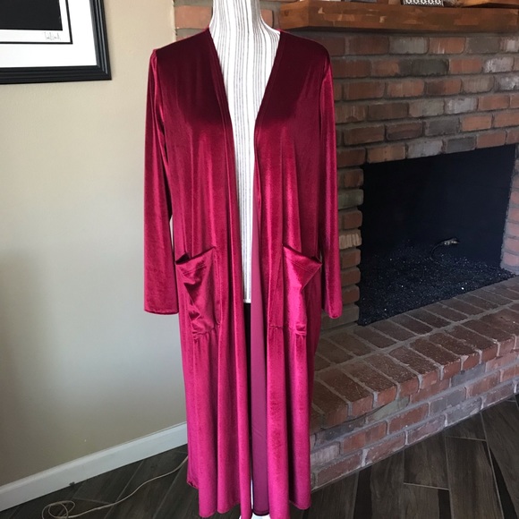 LuLaRoe Sweaters - LuLaRoe Sarah Red Velvet Cardigan Duster Sz M